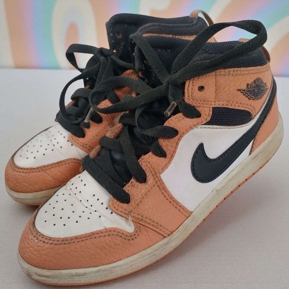 Nike Air Jordan Youth 1.5  1Mid Quartz High Top Shoes Sneakers 640737- 603 Pink